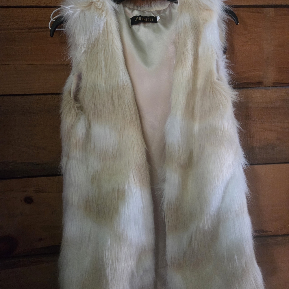 LANSHIFEI Shaggy Faux Fur Vest Large Cream Y2K Boho Mob Wife Rave Coat